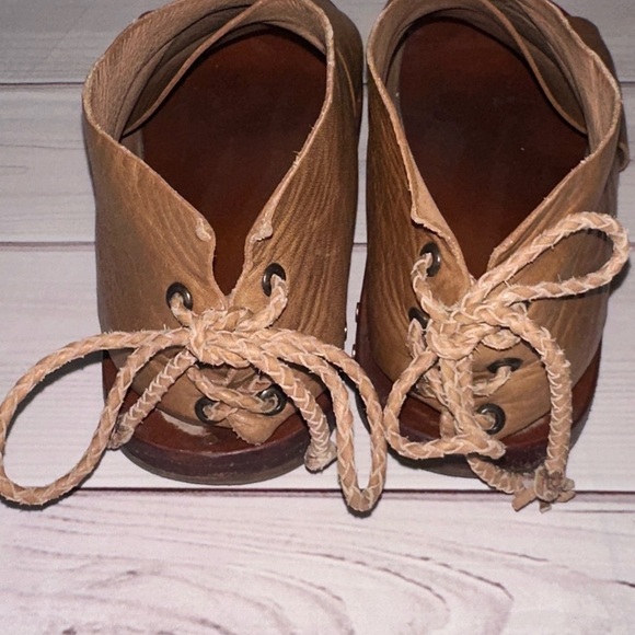 BEEK by Two Birds “Loon” Gladiator Sandals – Size 7 – Genuine Leather Comfort - Picture 6 of 9